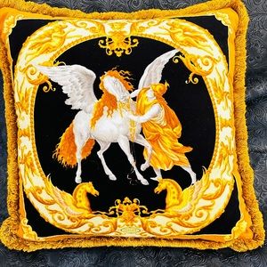 GIANNI VERSACE  90’s Vintage Velvet Fringe Pillow NWOTG